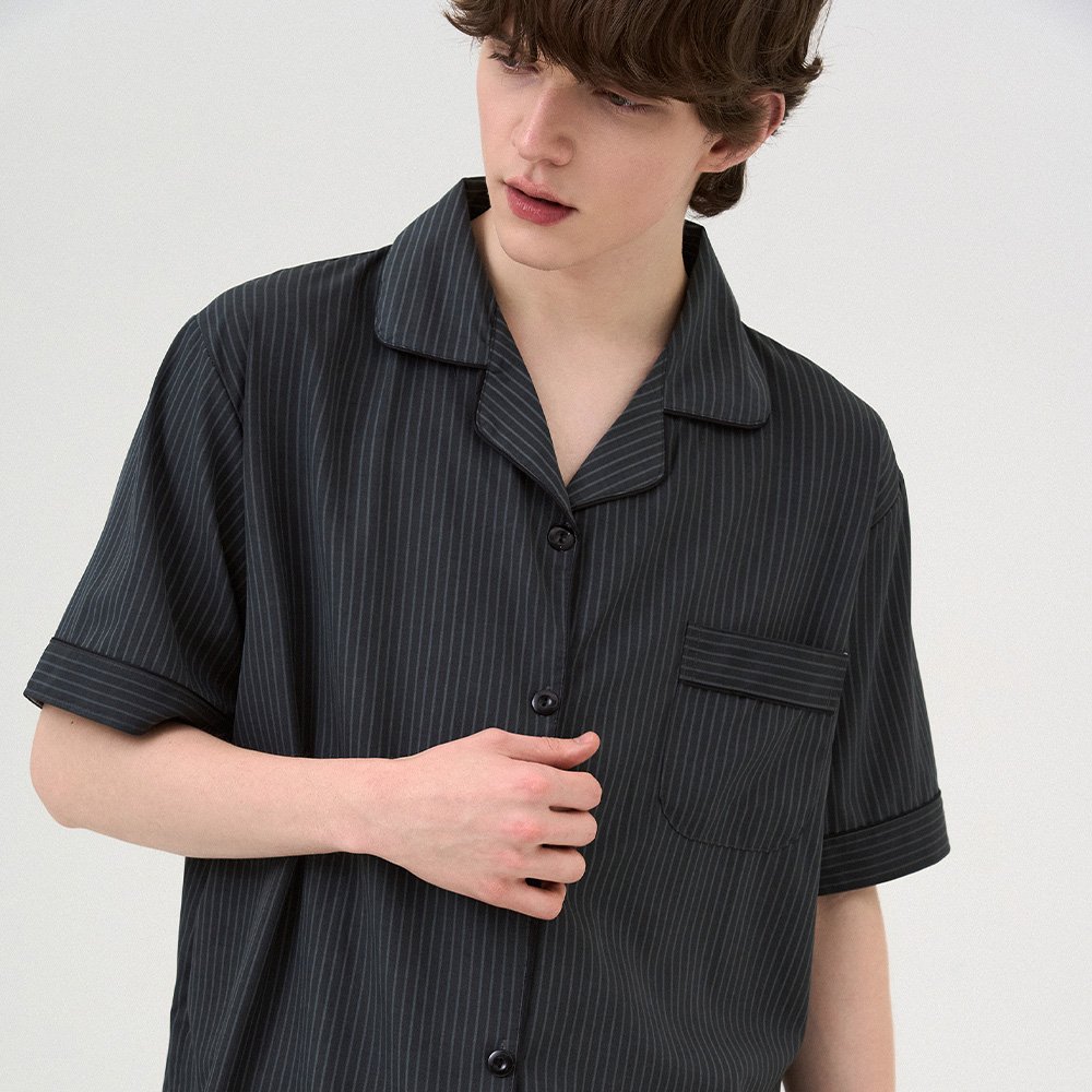 실크핏 모던 반팔 반바지 파자마 세트 커플잠옷 여름 홈웨어 상세 이미지 2