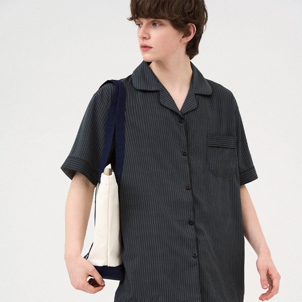 실크핏 모던 반팔 반바지 파자마 세트 커플잠옷 여름 홈웨어 상세 이미지 1